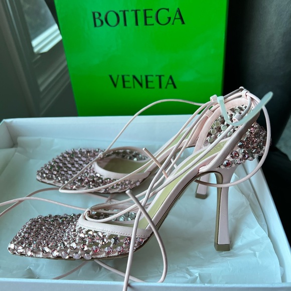 BOTTEGA VENETA Stretch Sandal Camellia Pink sz 38 1950$ - Picture 7 of 12